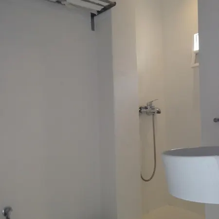 إم فور ميكونوس