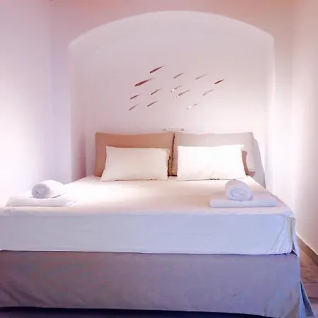 إم فور ميكونوس